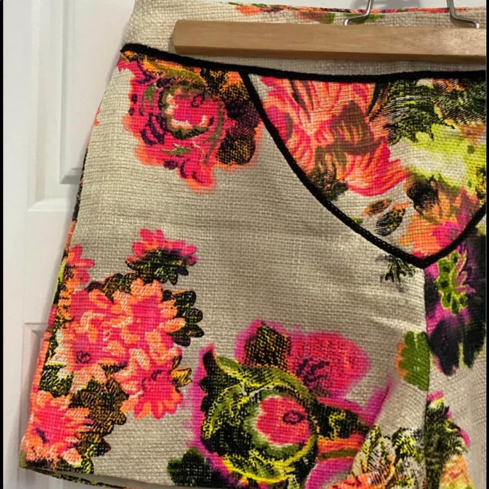 🌵 NWT Boutique stylish shorts floral size XS